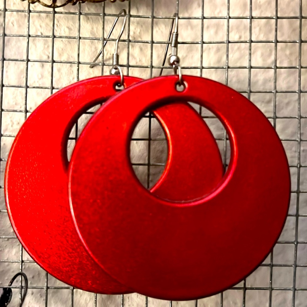 Retro iridescent red plastic dangly earrings; statement hoops with drop (slight)